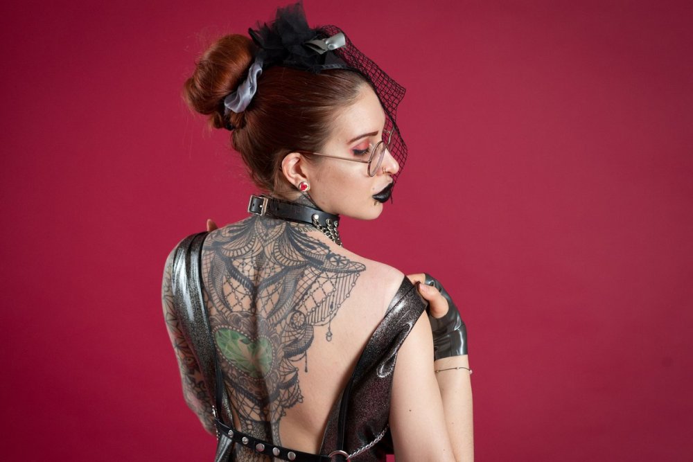 Fetish model Ariane saint-amour