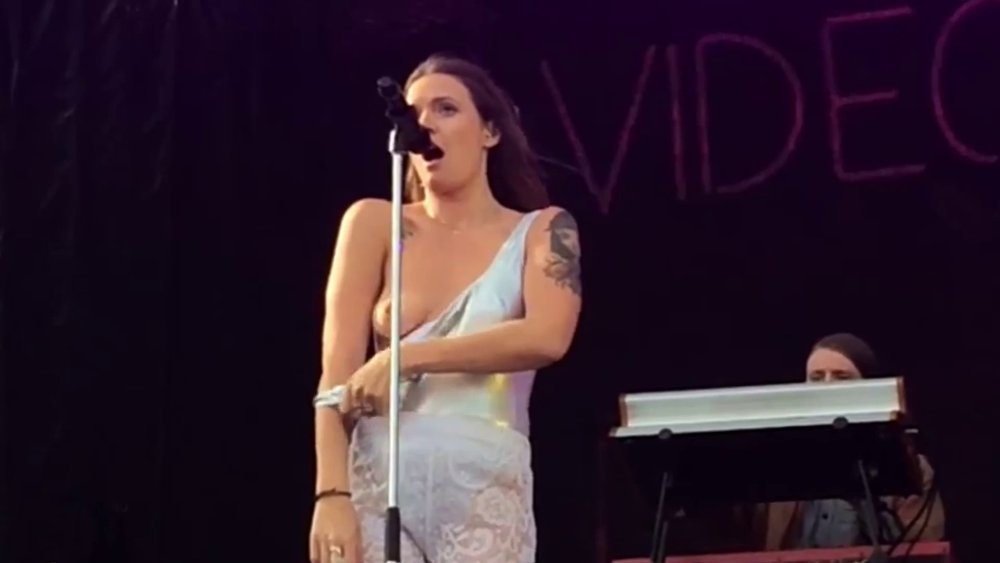 Tove lo photo hot naked