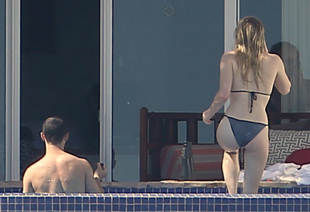Sophie Turner Lesbians