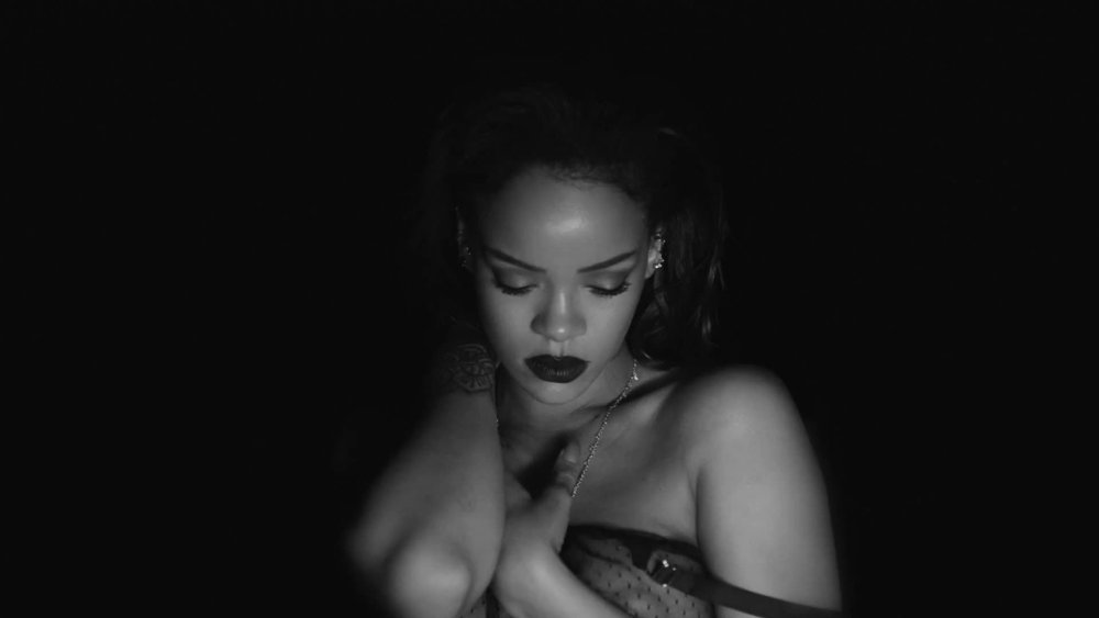 Rihanna naked photo shoots