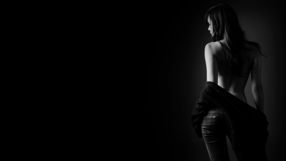 Wallpaper Girl on a black background