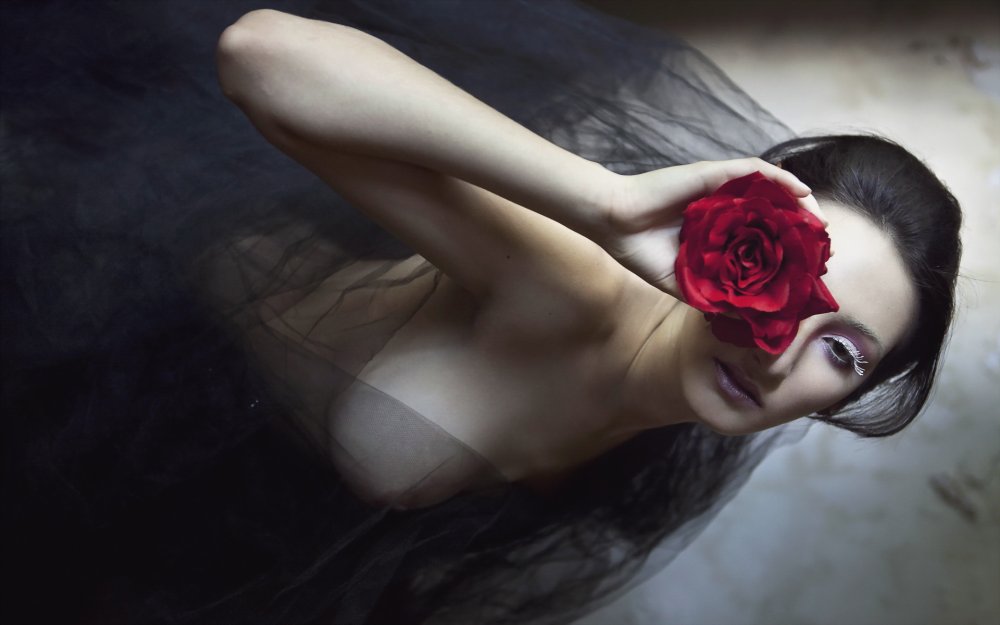 Erotic girls with roses