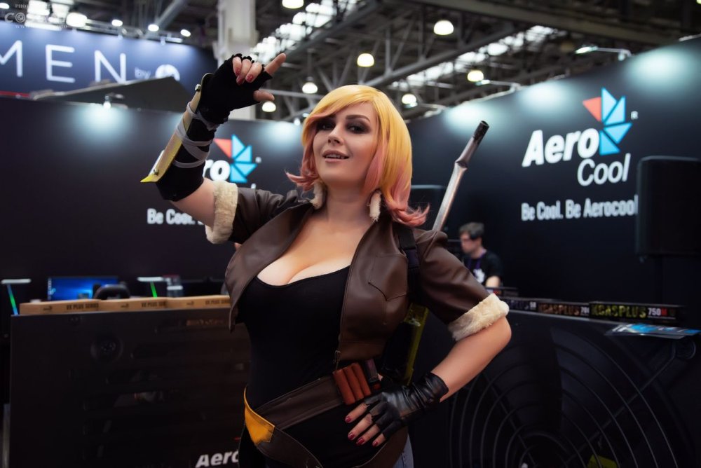 Cosplay Kristina Fink