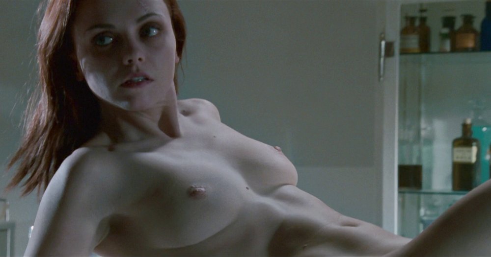Christina Ricci Life behind the line +18