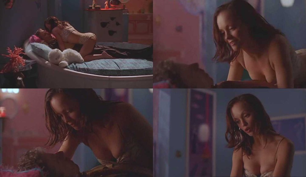 Christina Ricci naked in the morgue