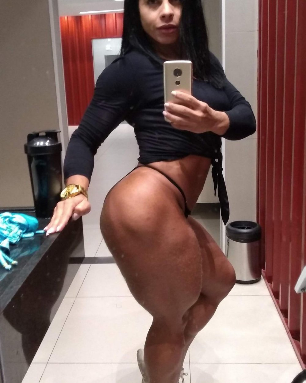 Amanda Alice 18