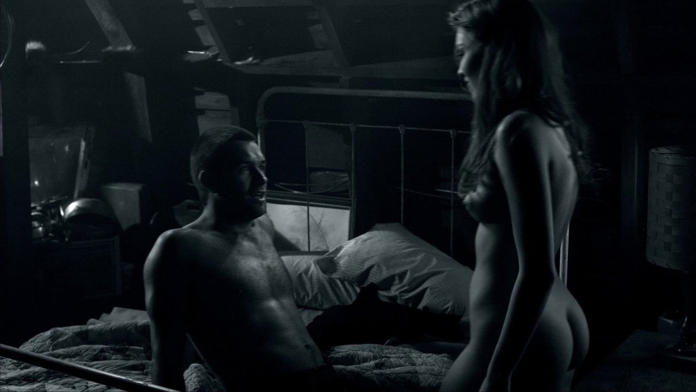 Lily Simmons Banshee
