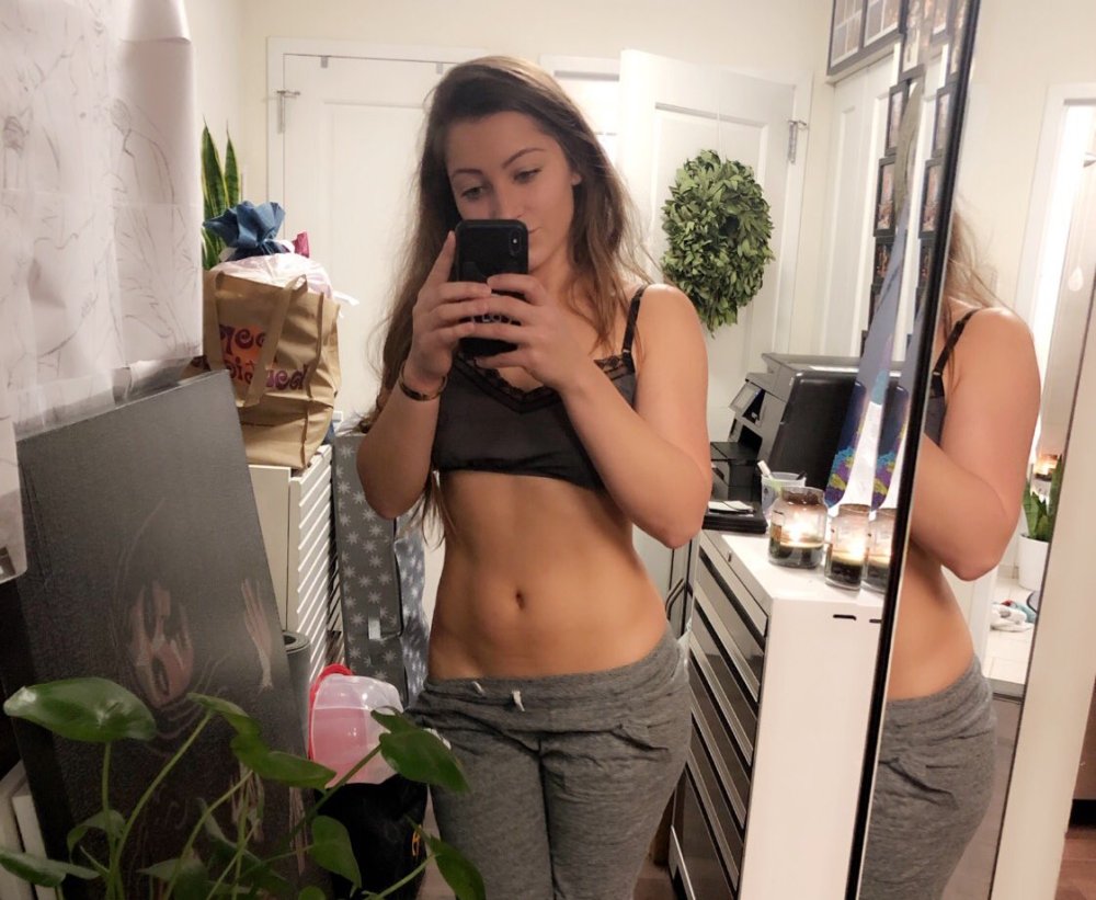 Dani Daniels Instagram Selfie