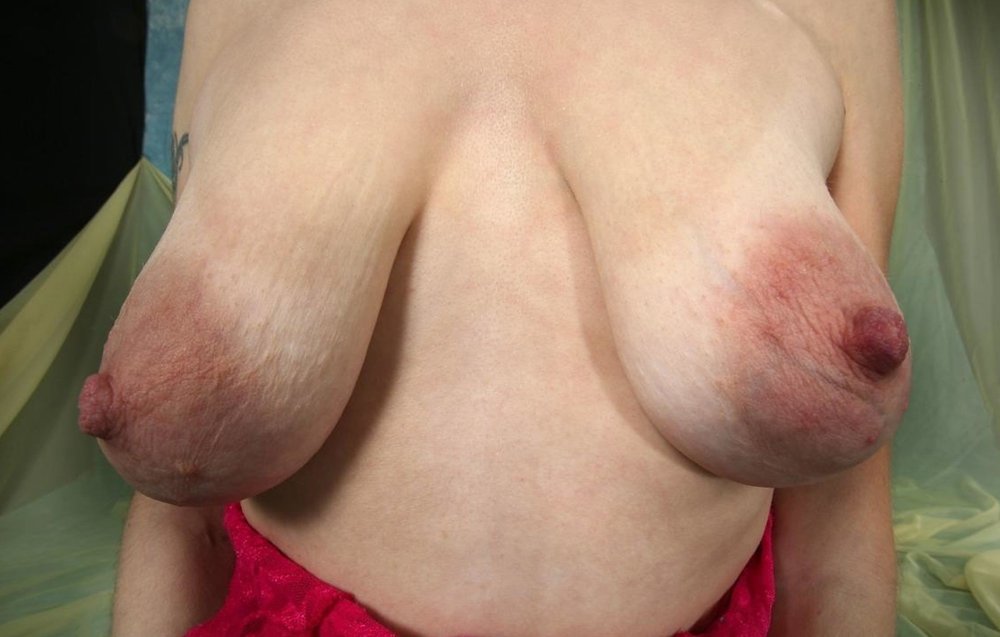Tits dangled to the navel