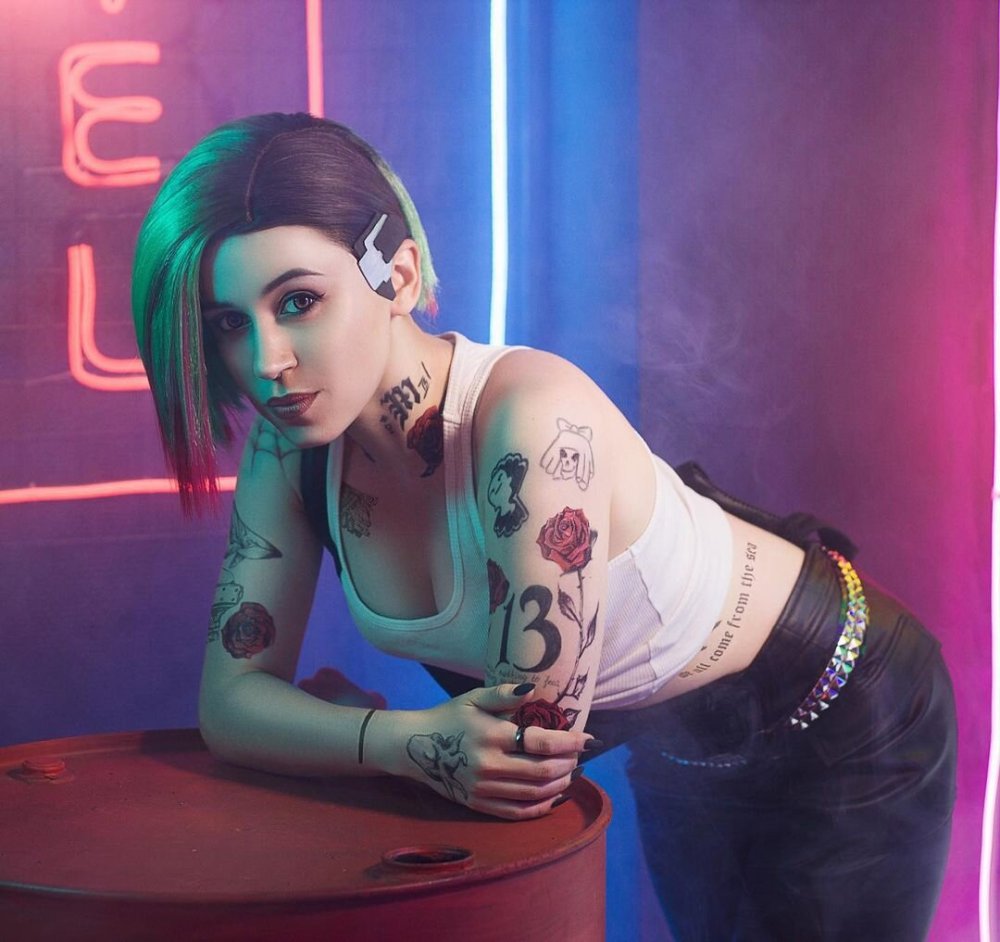 Judy Alvarez cosplay 18
