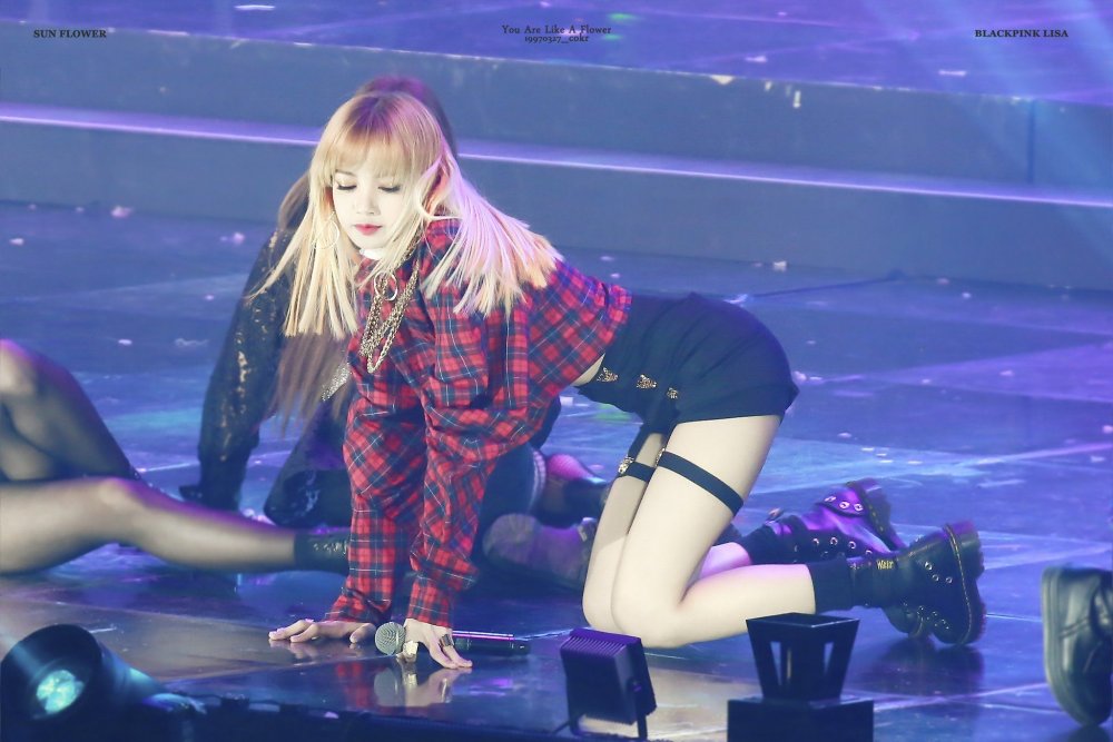 Black shorts kpop
