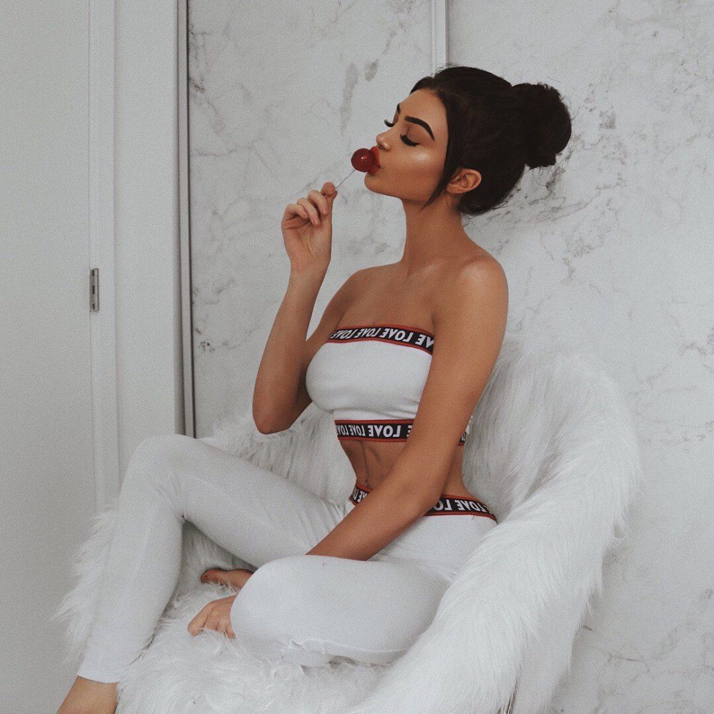 Blogger Kristen Hancher +18