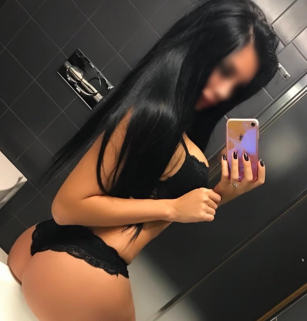 ANGELA CASTELLANOS ONLIFANC