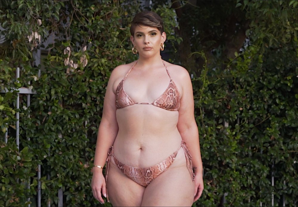 Daniel Sellers Model TITS