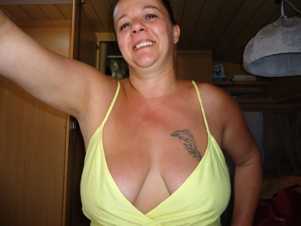 Blacks Natural Saggy Huge Black Tits