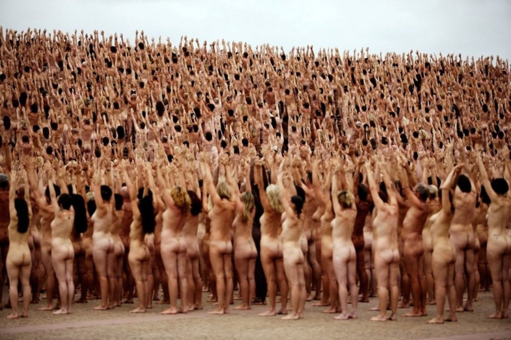 Spencer Tunick Naked People on the set