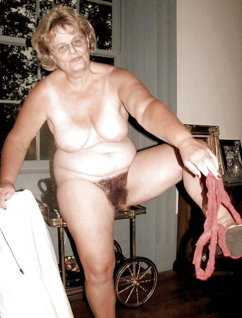 Hairy sinks old women