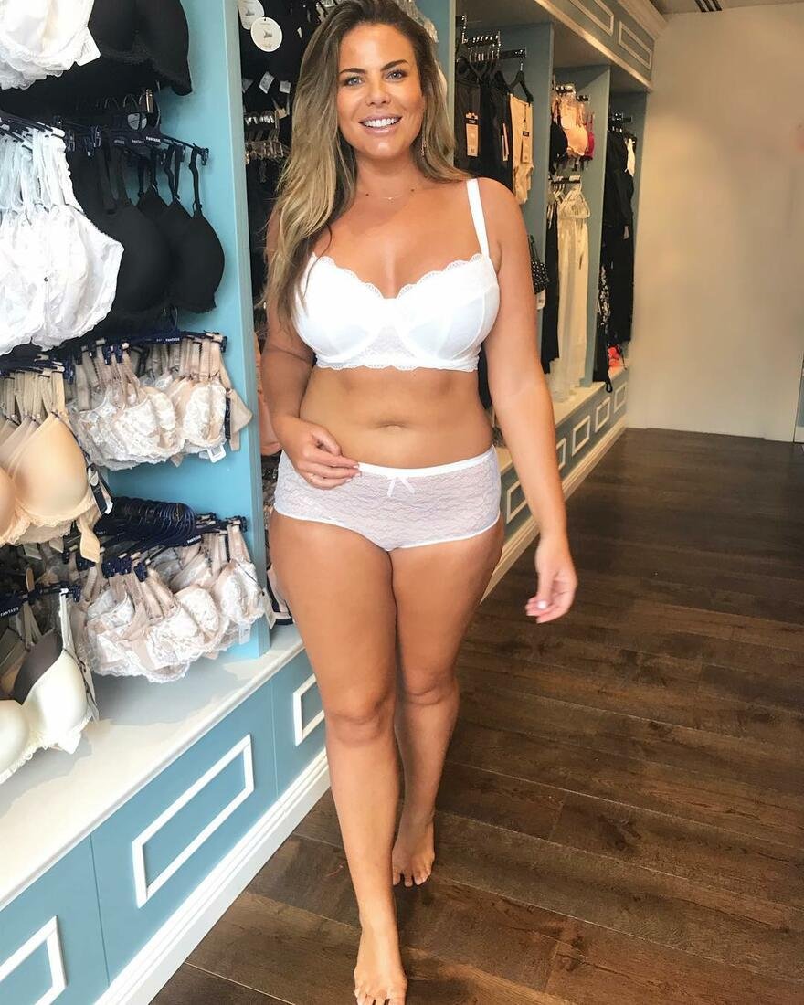 Fyona Durifa is naked