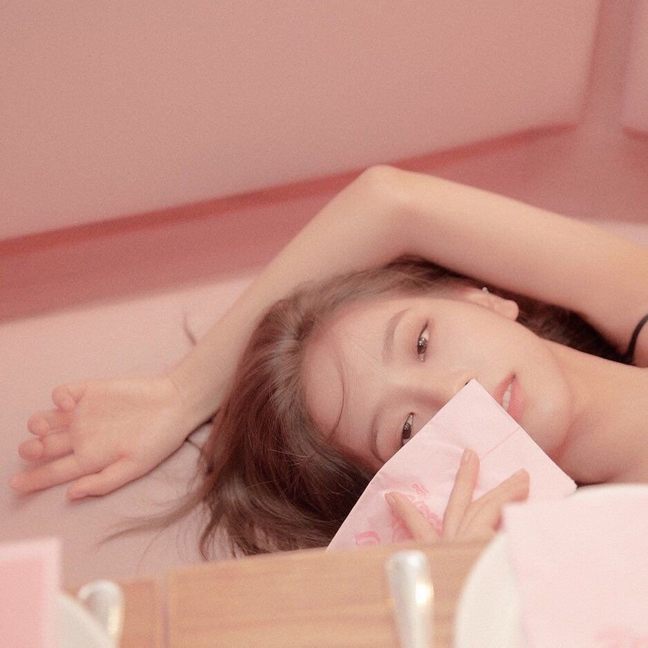 Jenny Black Pink