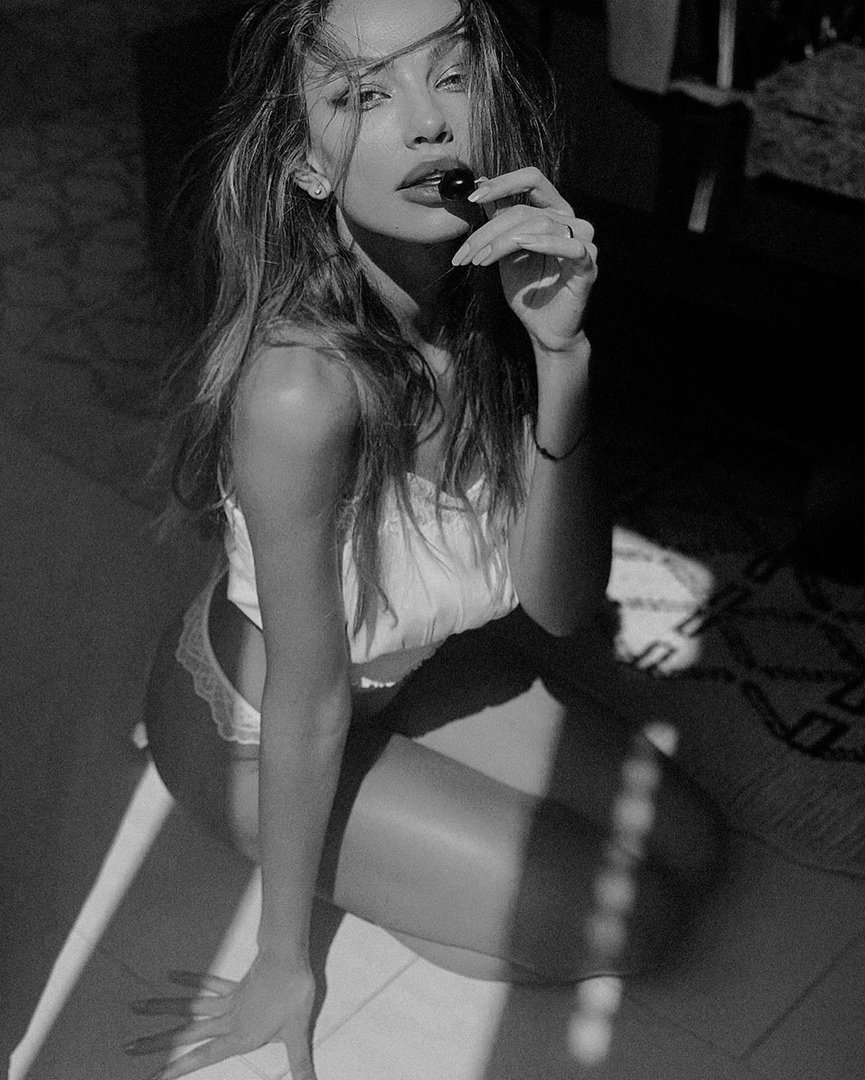 Mandy Gio
