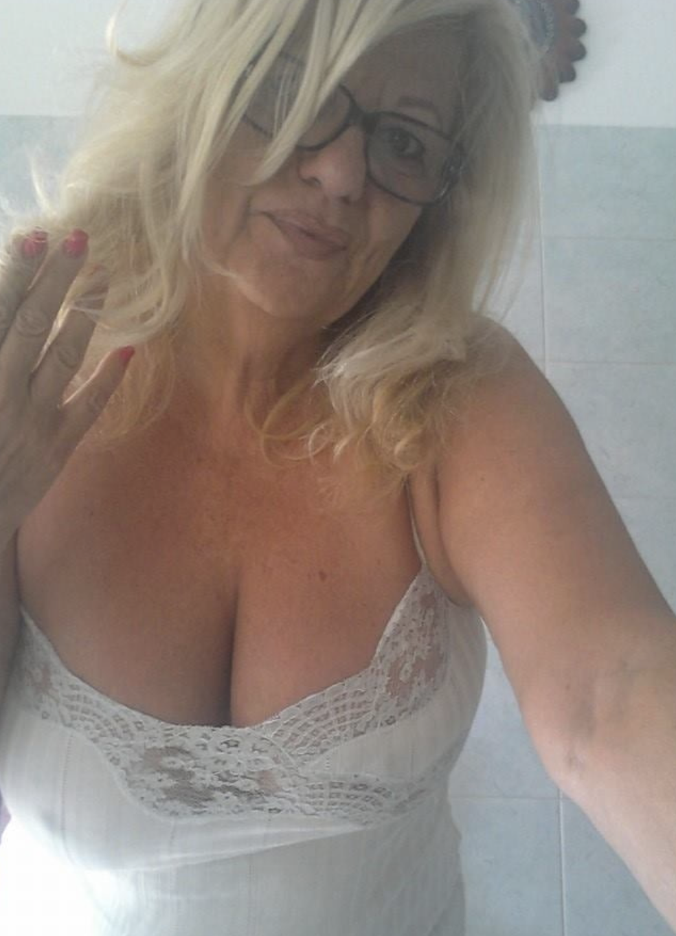 Mature boobs amateur