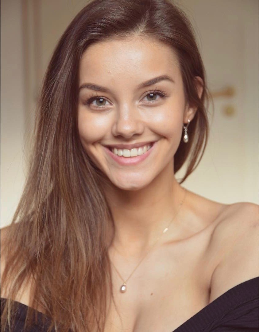 Nicola Cavanis Bra
