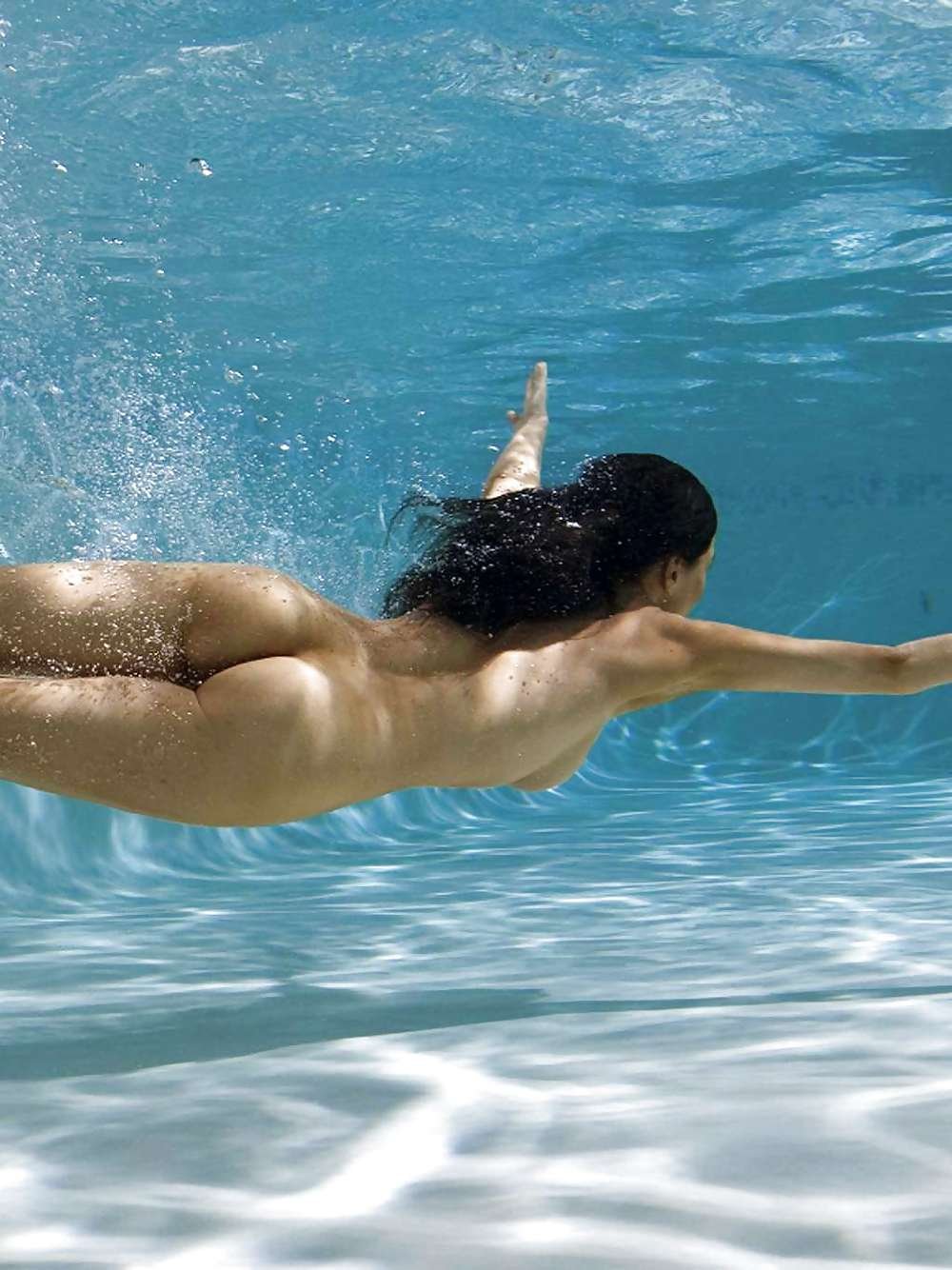Dive -haired man Natalya Avseenko