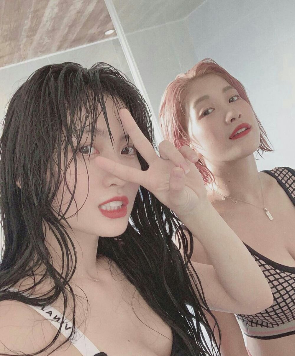 Sana and Momo sisters