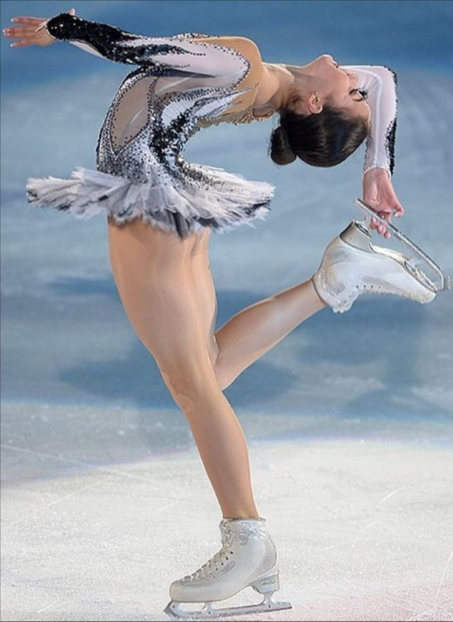 Alena Costor skater 2020