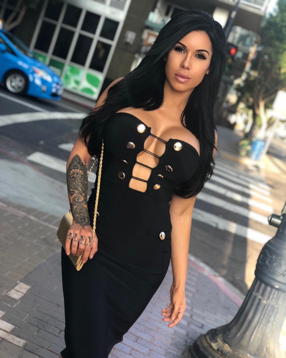 Savannah Santos