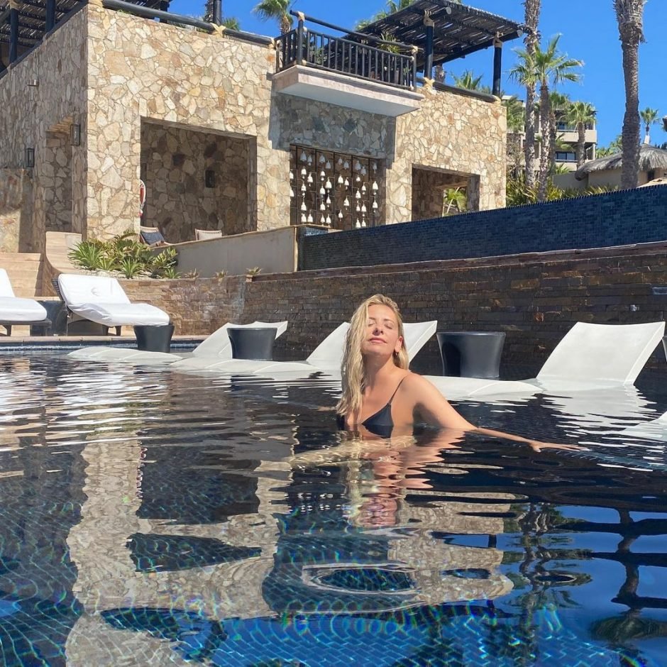 Sarah Michelle Gellar in a swimsuit