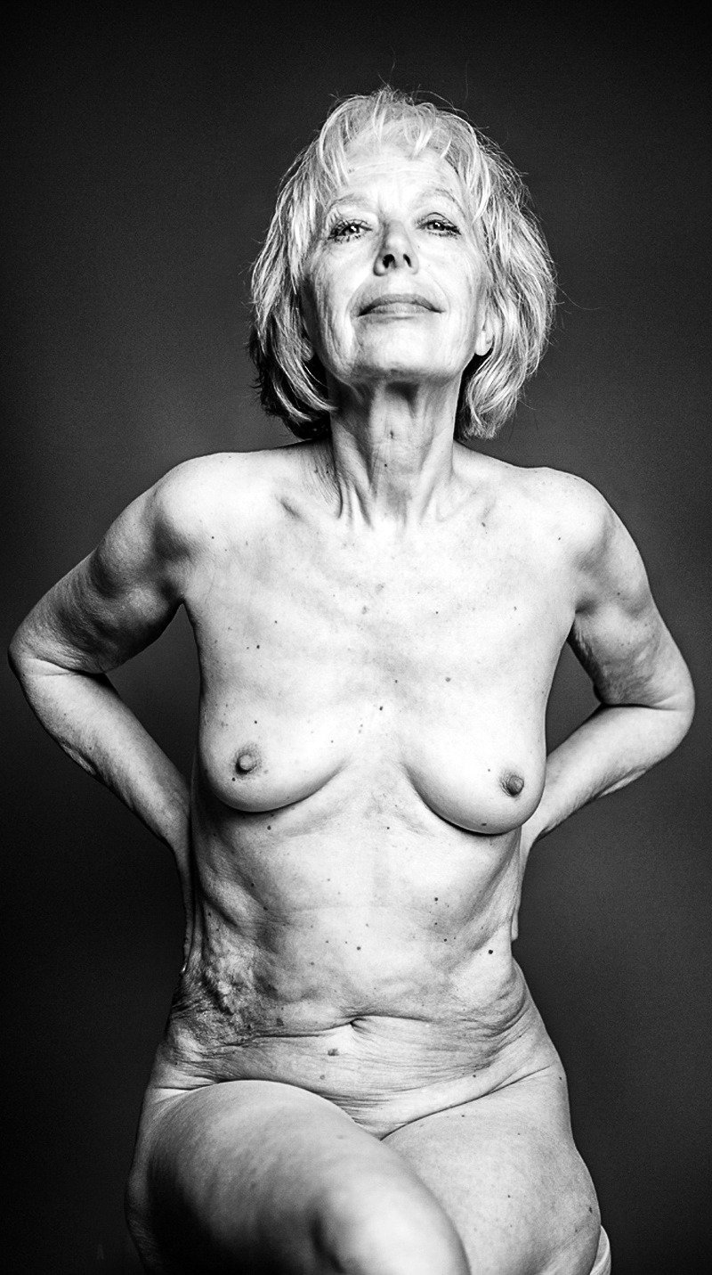 Mature grandmothers boobs exhibitionists