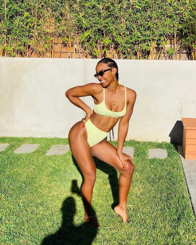 Kelly Rowland hot photo