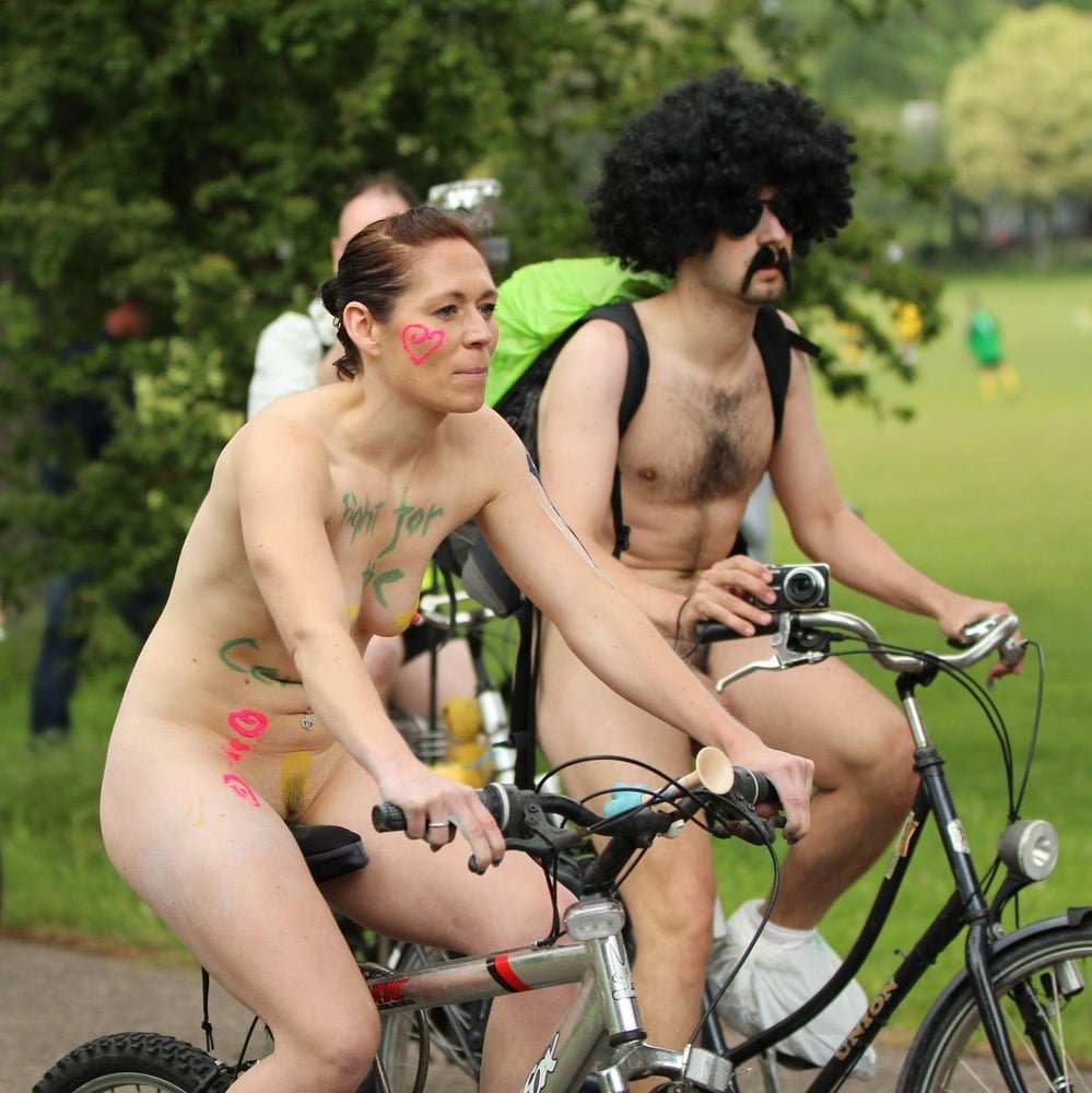 Naked bike races Naked women undressing