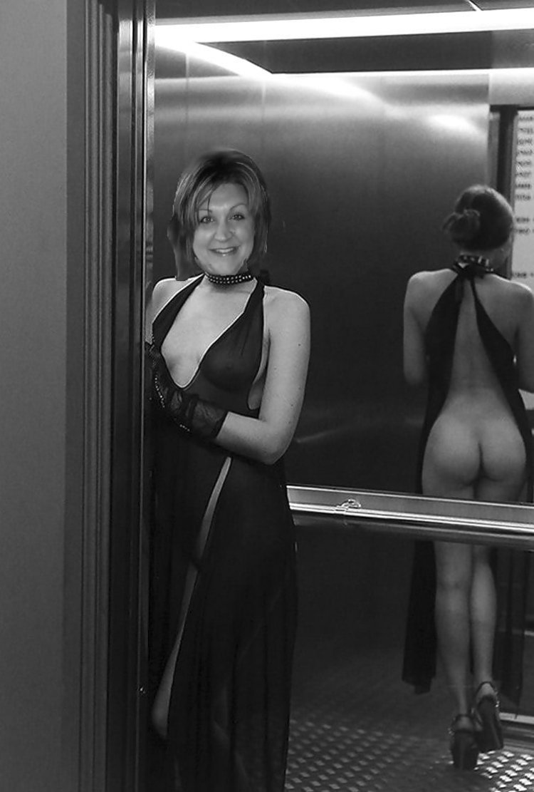 Naked Girl in Elevator