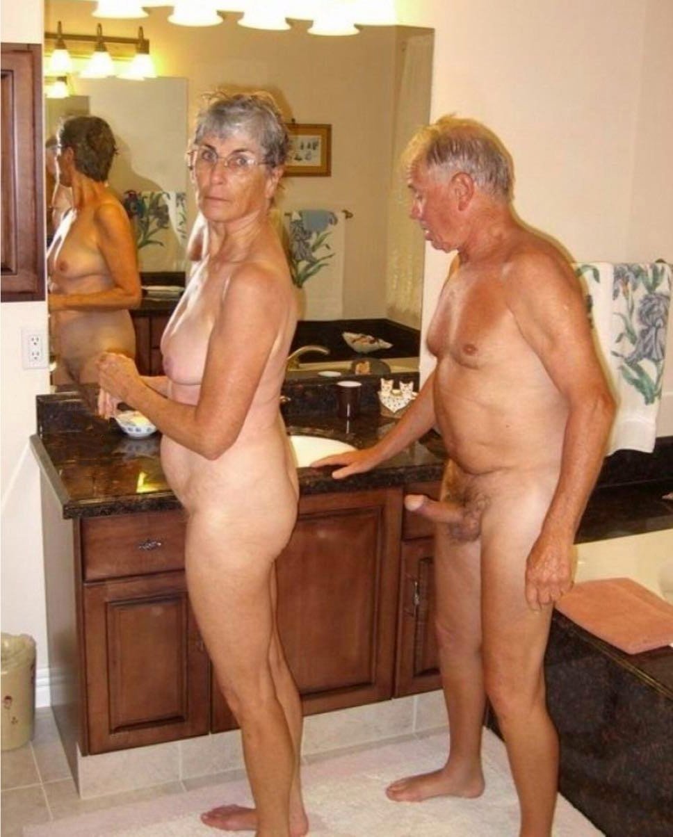 Naked mature pairs in nature