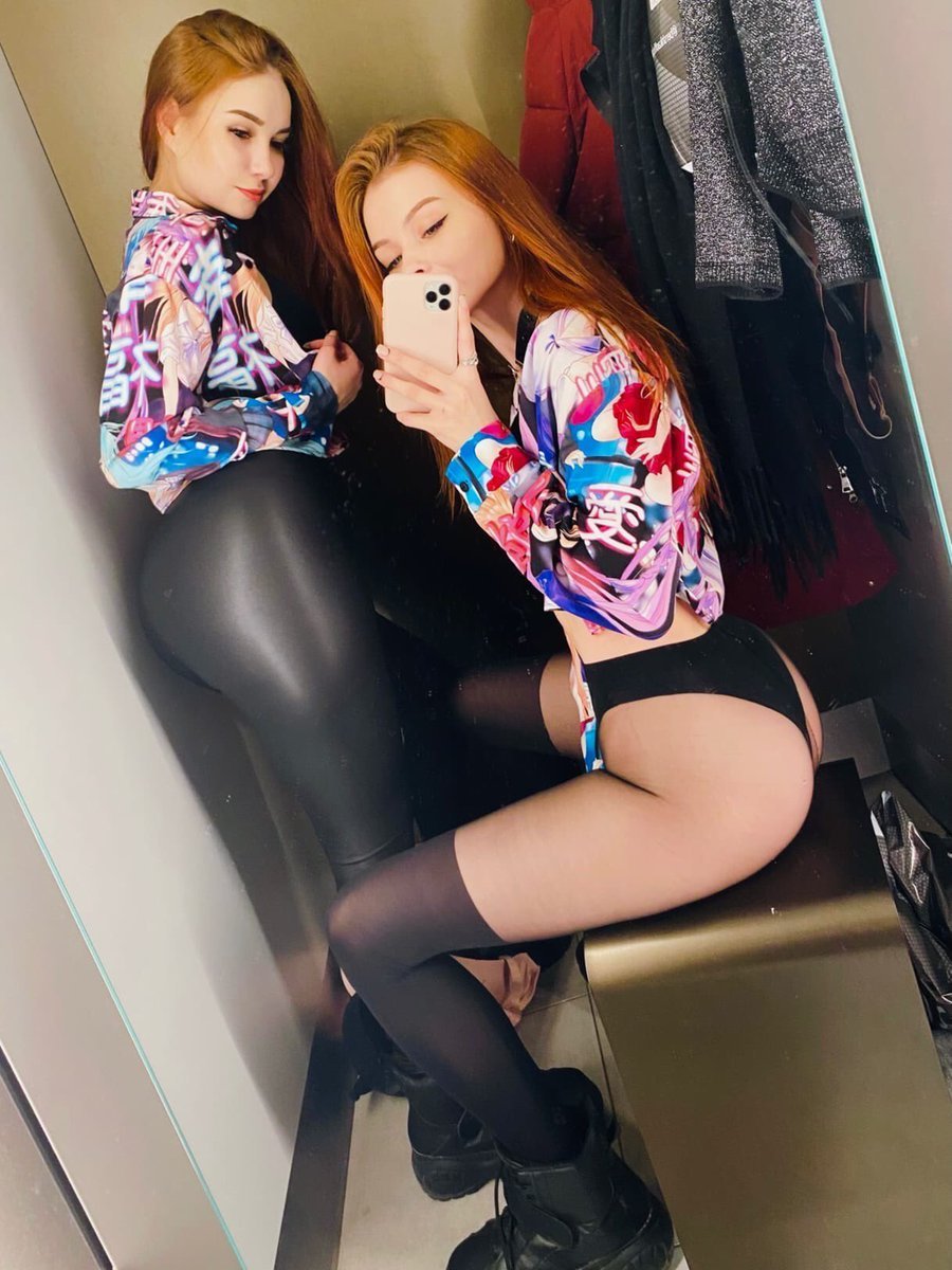 Lana Twininkle Naked