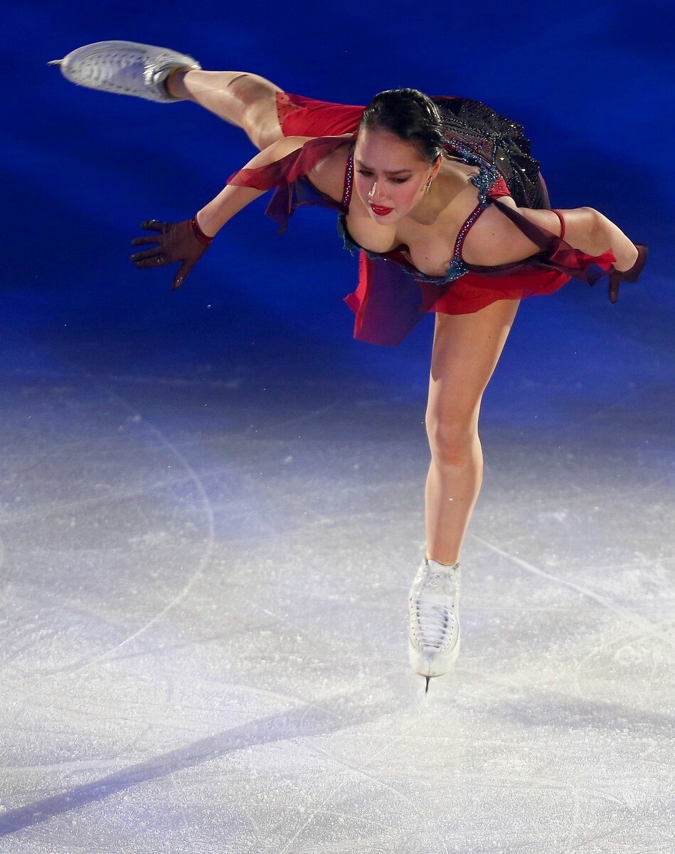 Alina Zagitova UPS