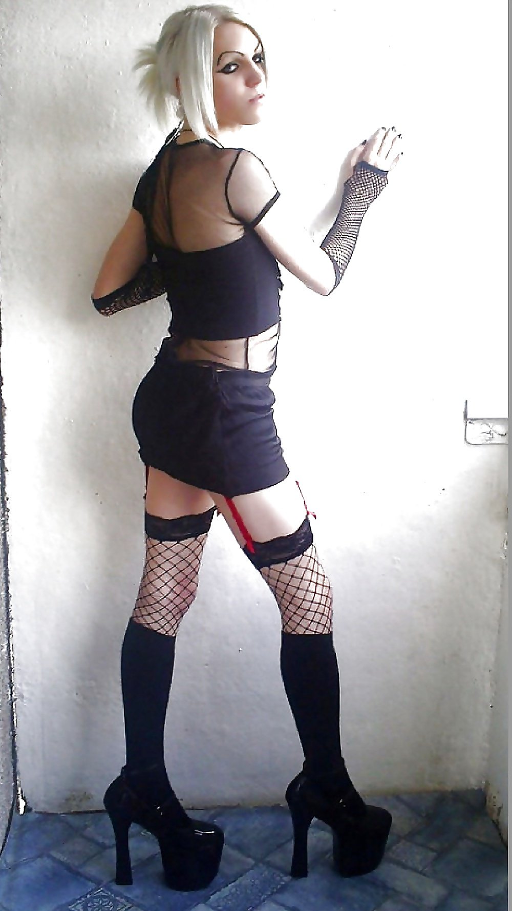Fucking guys in women's clothing