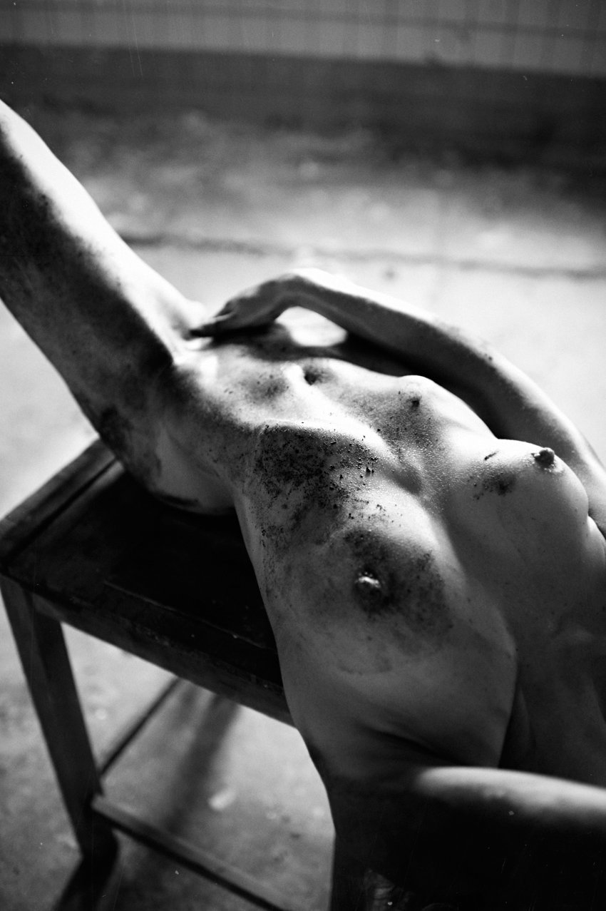 Modern girls nude