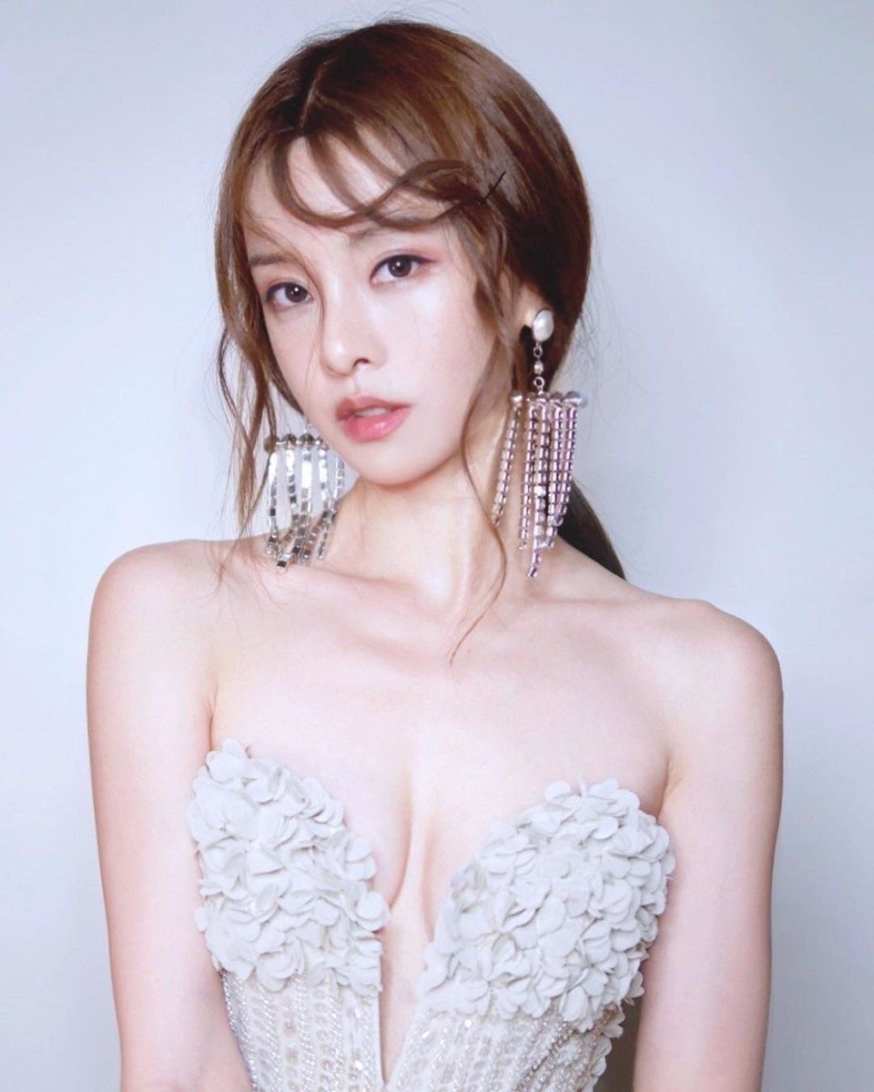 Cathrynli model