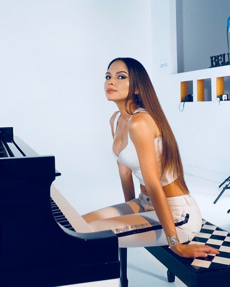 Uzbek pianist Lola Astanova
