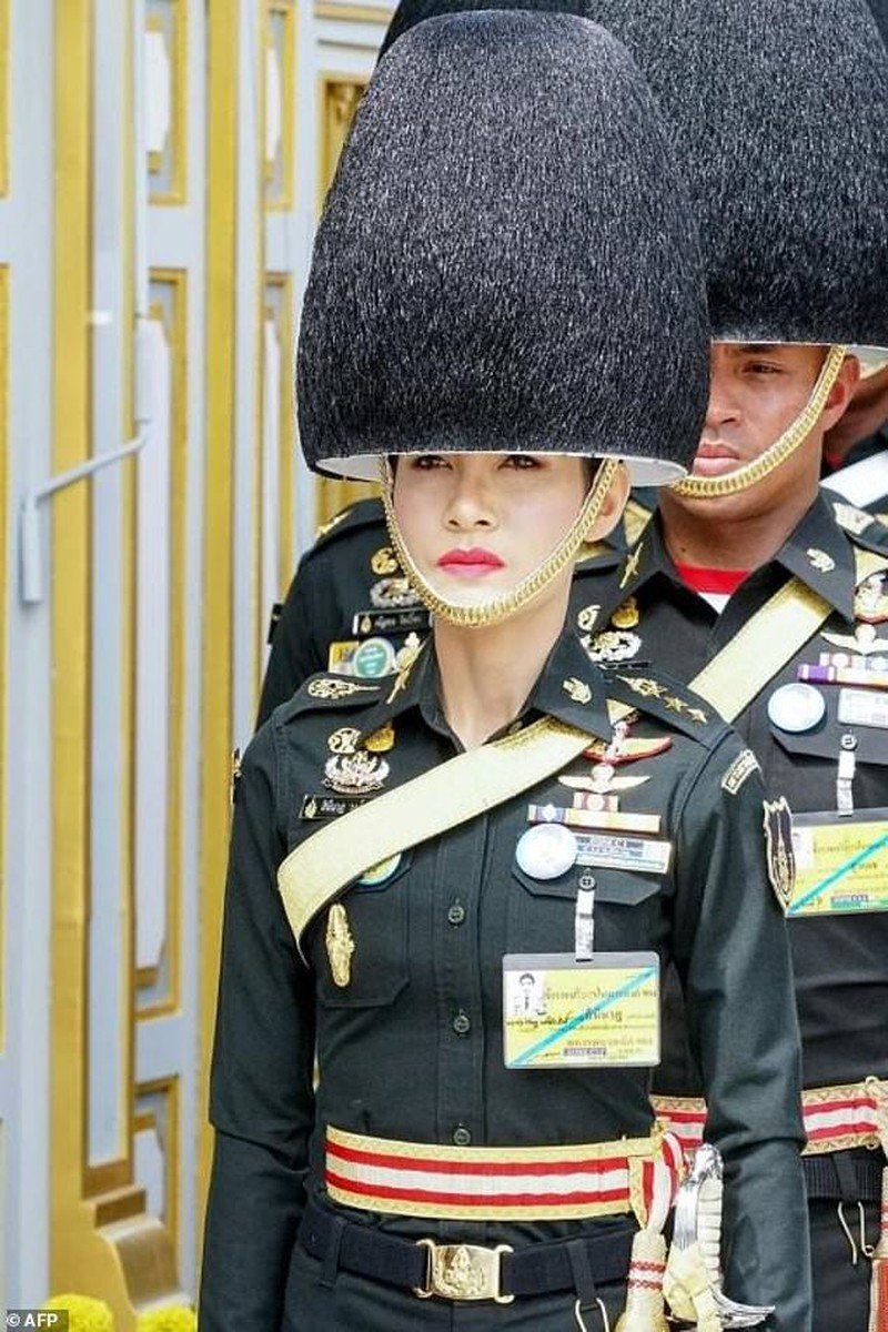 Sineenat Wongvajirapakdi Leaked