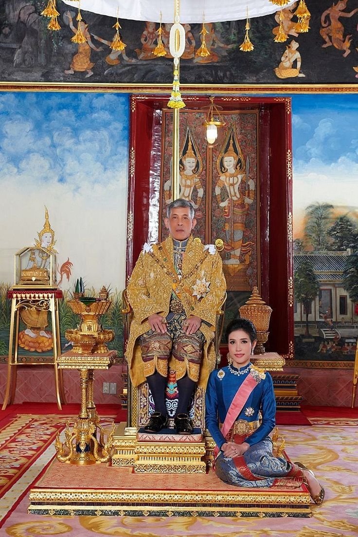 Thailanda Mach Vachiralolongcorn of the concubine