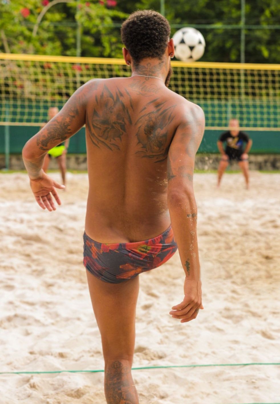 Neymar without a T -shirt