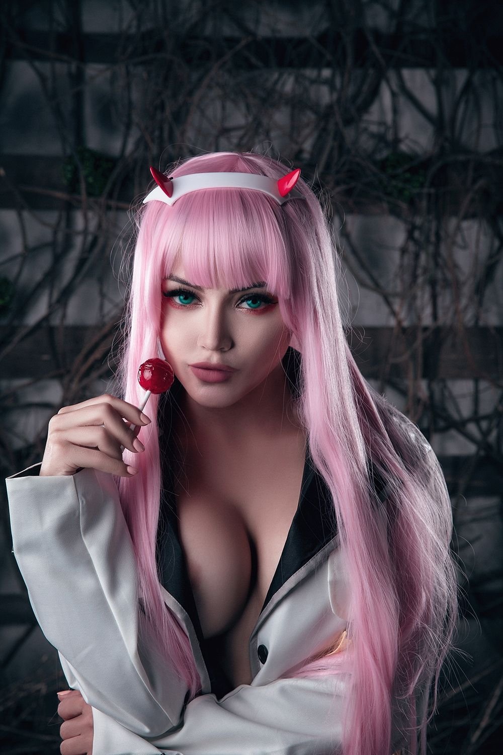 Zero Two Darling in the Franxx Cosplay 18