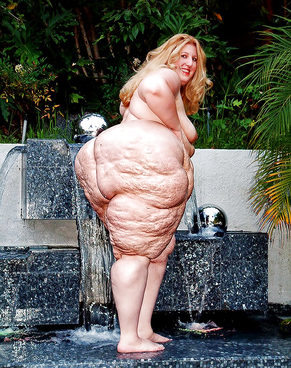 Fat naked women with cellulite