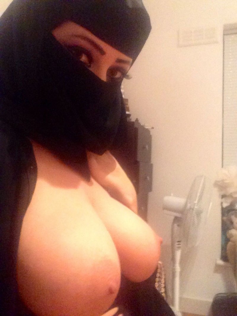 Arabian big boobs