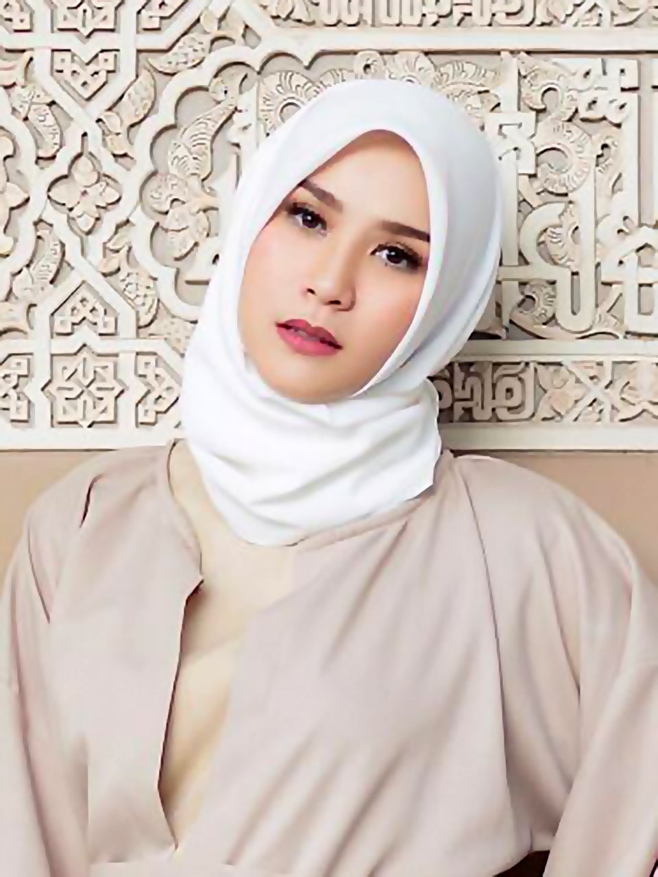 Jilbab Ngebtot