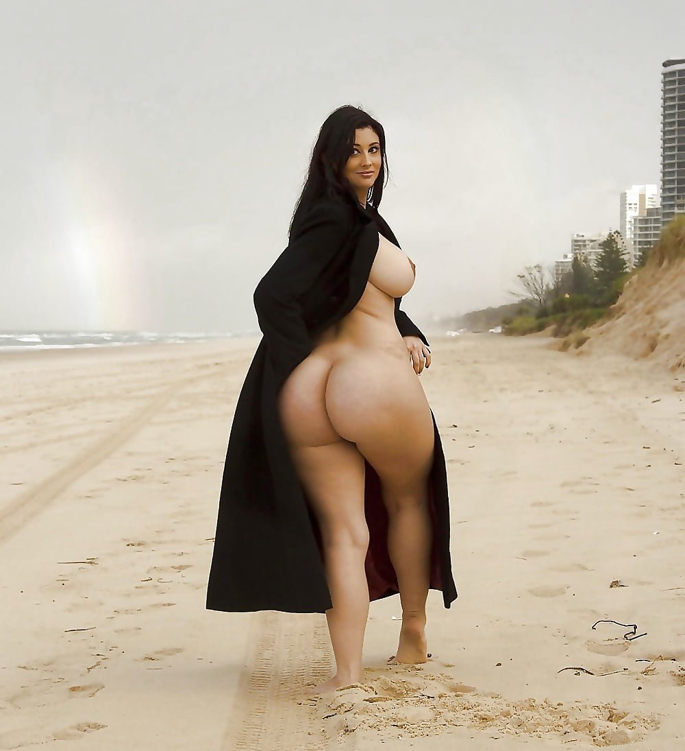 Milana Weintbub Tits